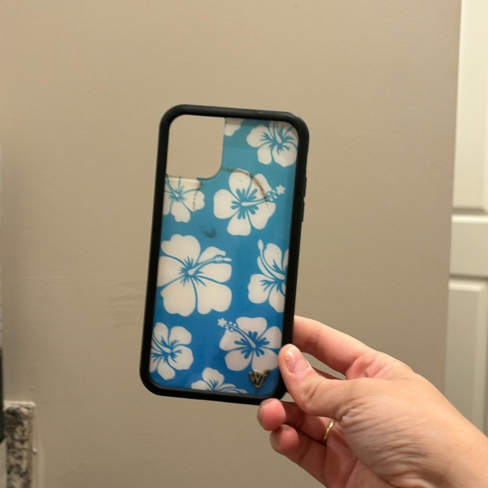 Wildflower — Iphone 13 flowers case!